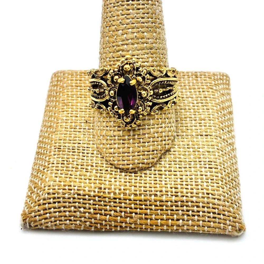 Purple Marquise Rhinestone Ring Ornate Filigree Cocktail Gold Tone